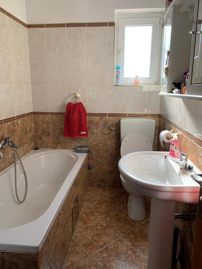Apartment For 4-6 Persons Second Floor Ljubač 외부 사진