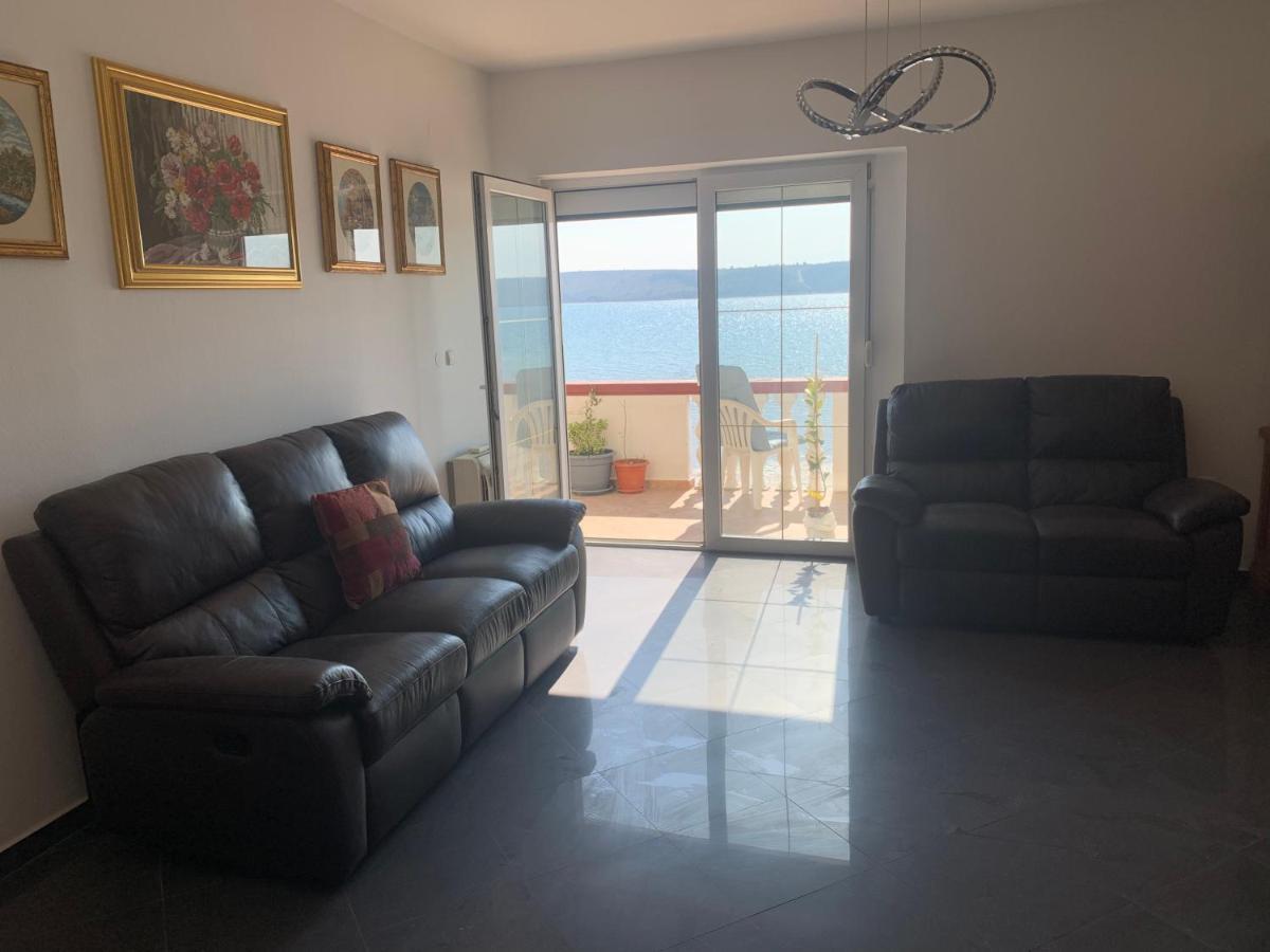 Apartment For 4-6 Persons Second Floor Ljubač 외부 사진